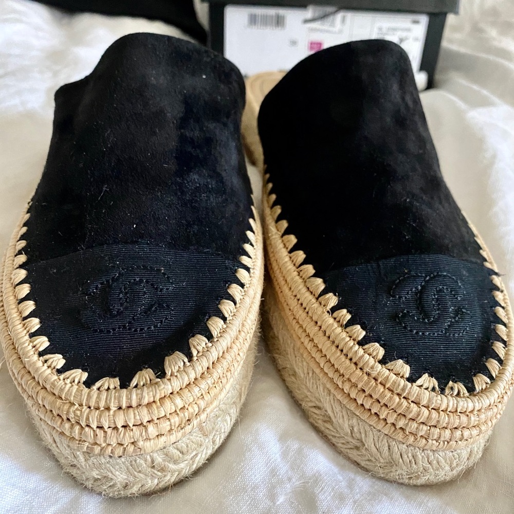Chanel suede espadrille slides